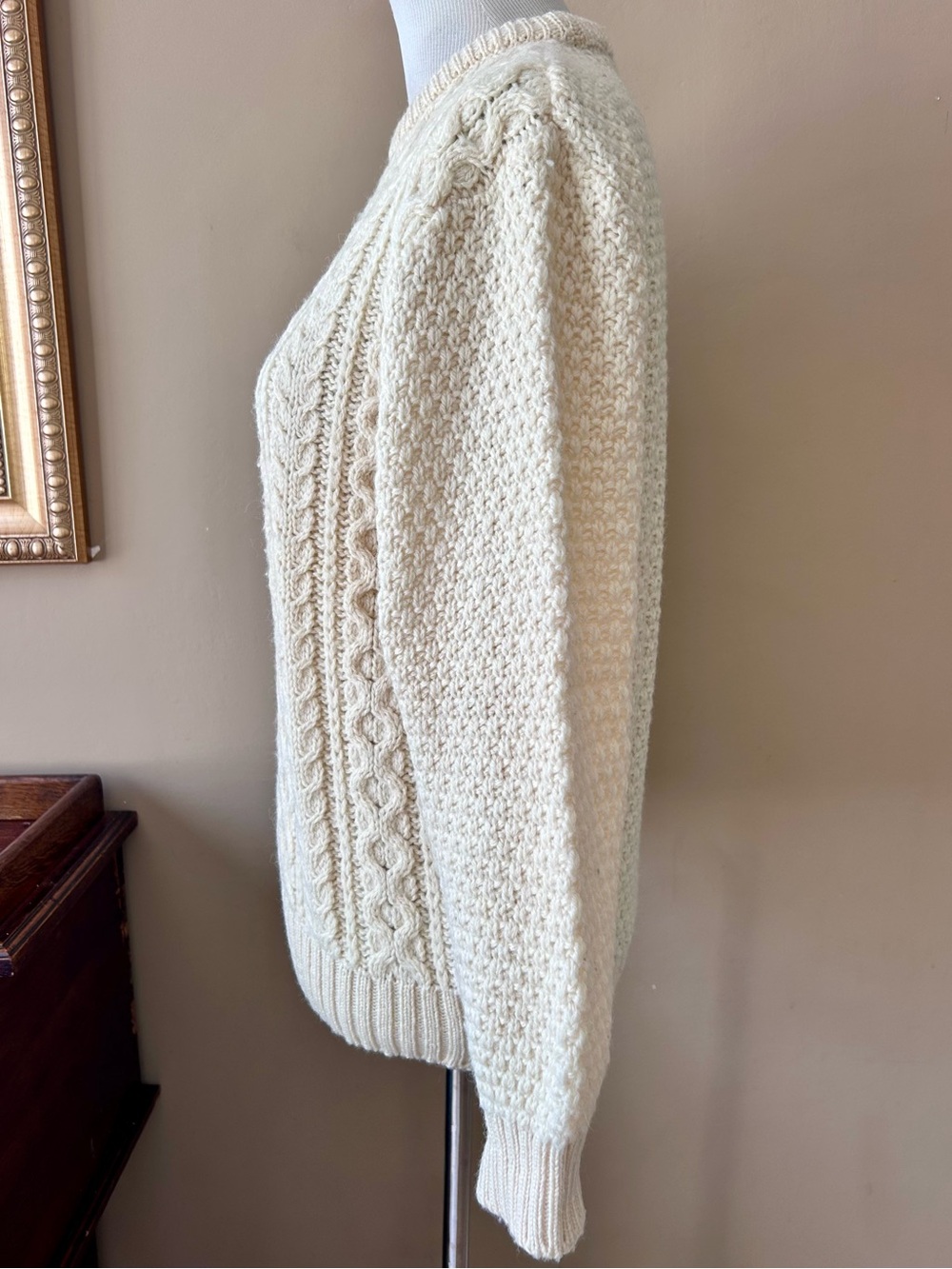 Vintage Ivory Chunky Cable Knit Pure British Wool Irish Fisherman Sweater S / M - Picture 10 of 16